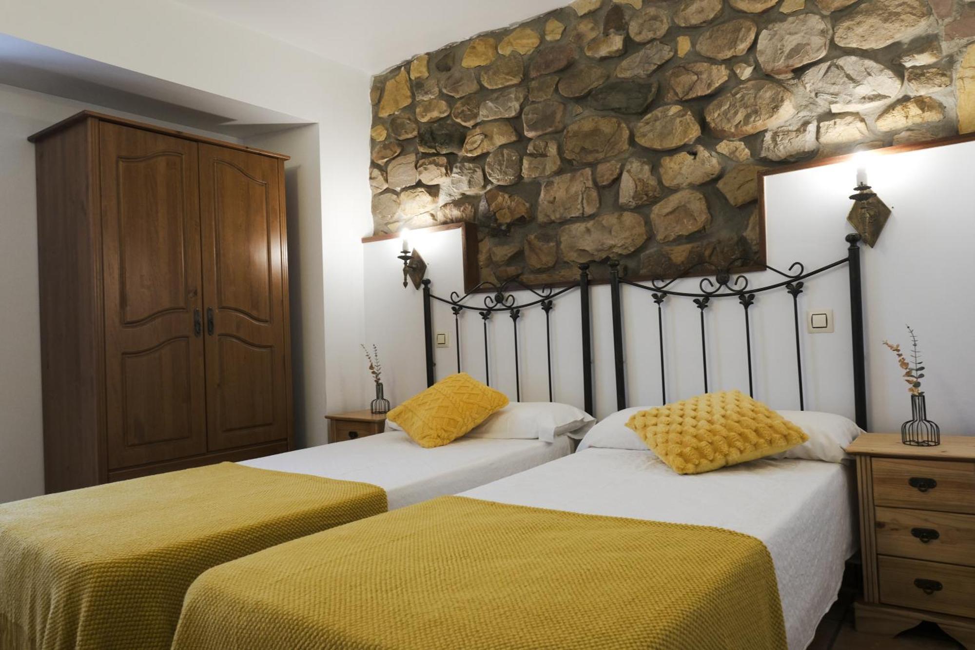 Posada La Estela De Barros Corrales De Buelna Exteriér fotografie