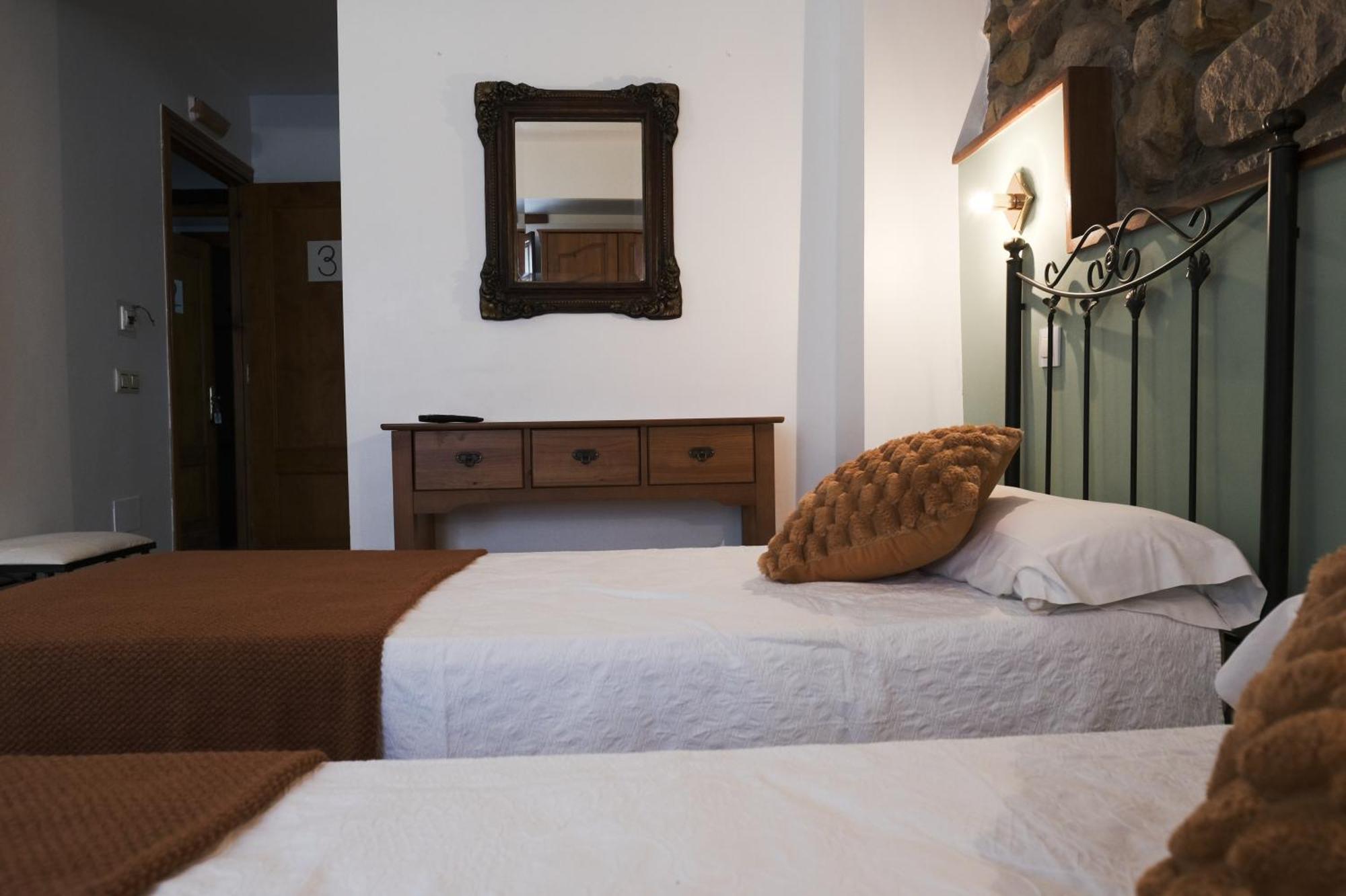 Posada La Estela De Barros Corrales De Buelna Exteriér fotografie