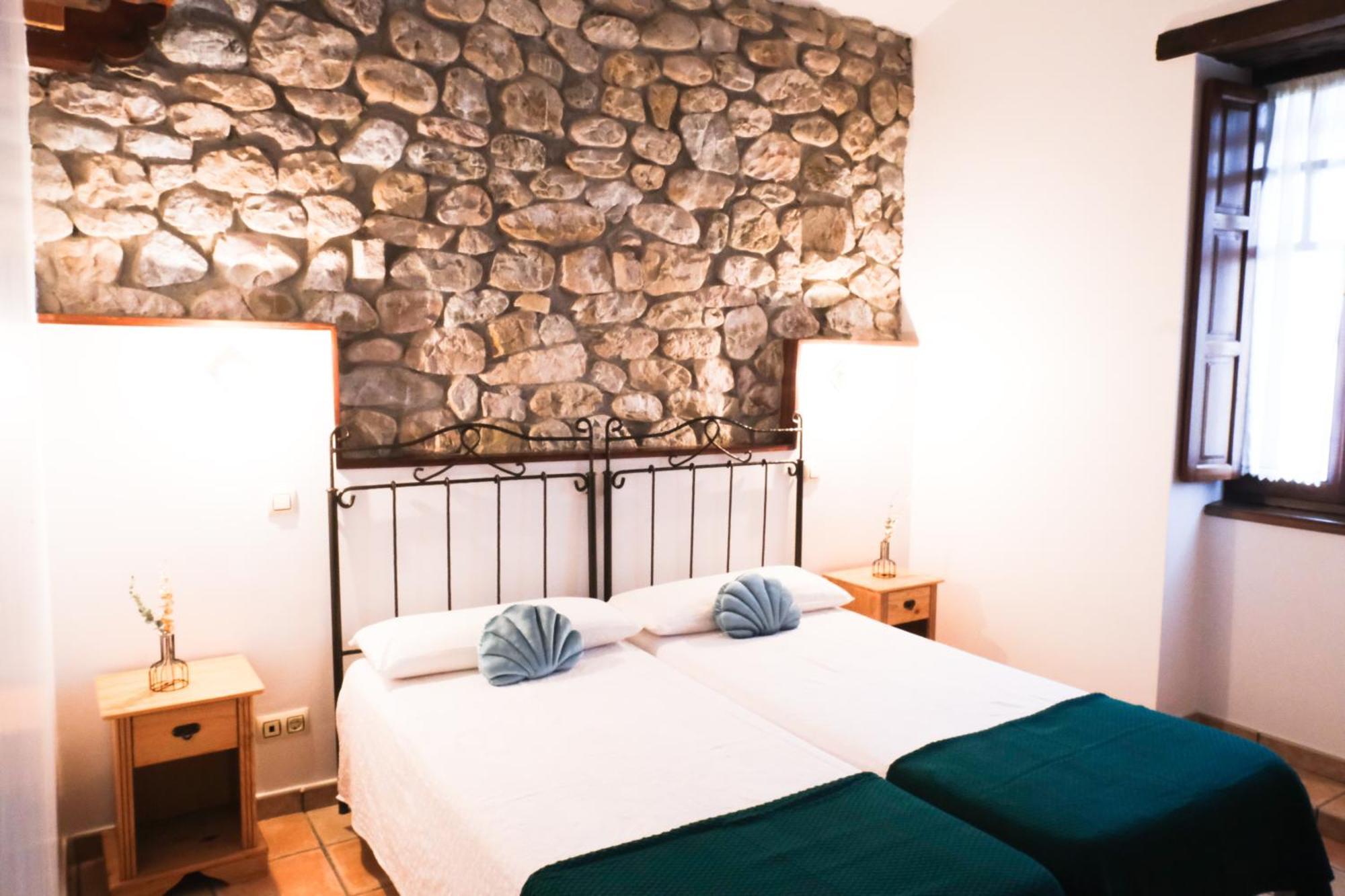 Posada La Estela De Barros Corrales De Buelna Exteriér fotografie