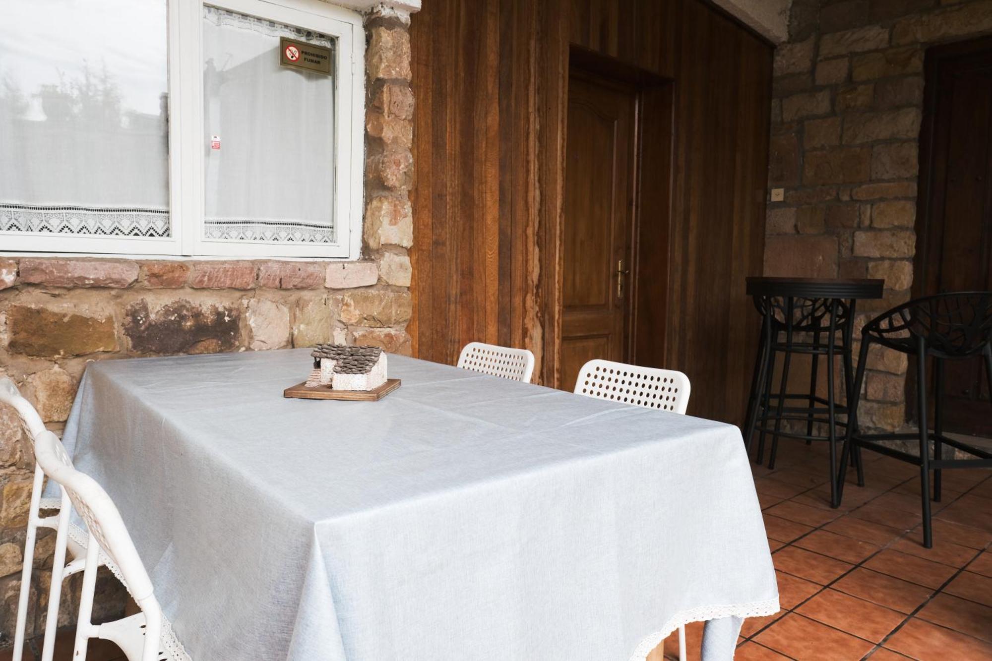Posada La Estela De Barros Corrales De Buelna Exteriér fotografie